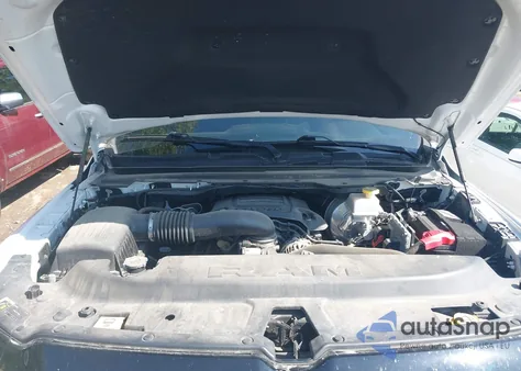 2021 Ram 1500 Big Horn 4X4 6'4 Box из США, поврежденный, VIN 1C6SRFBT7MN561739